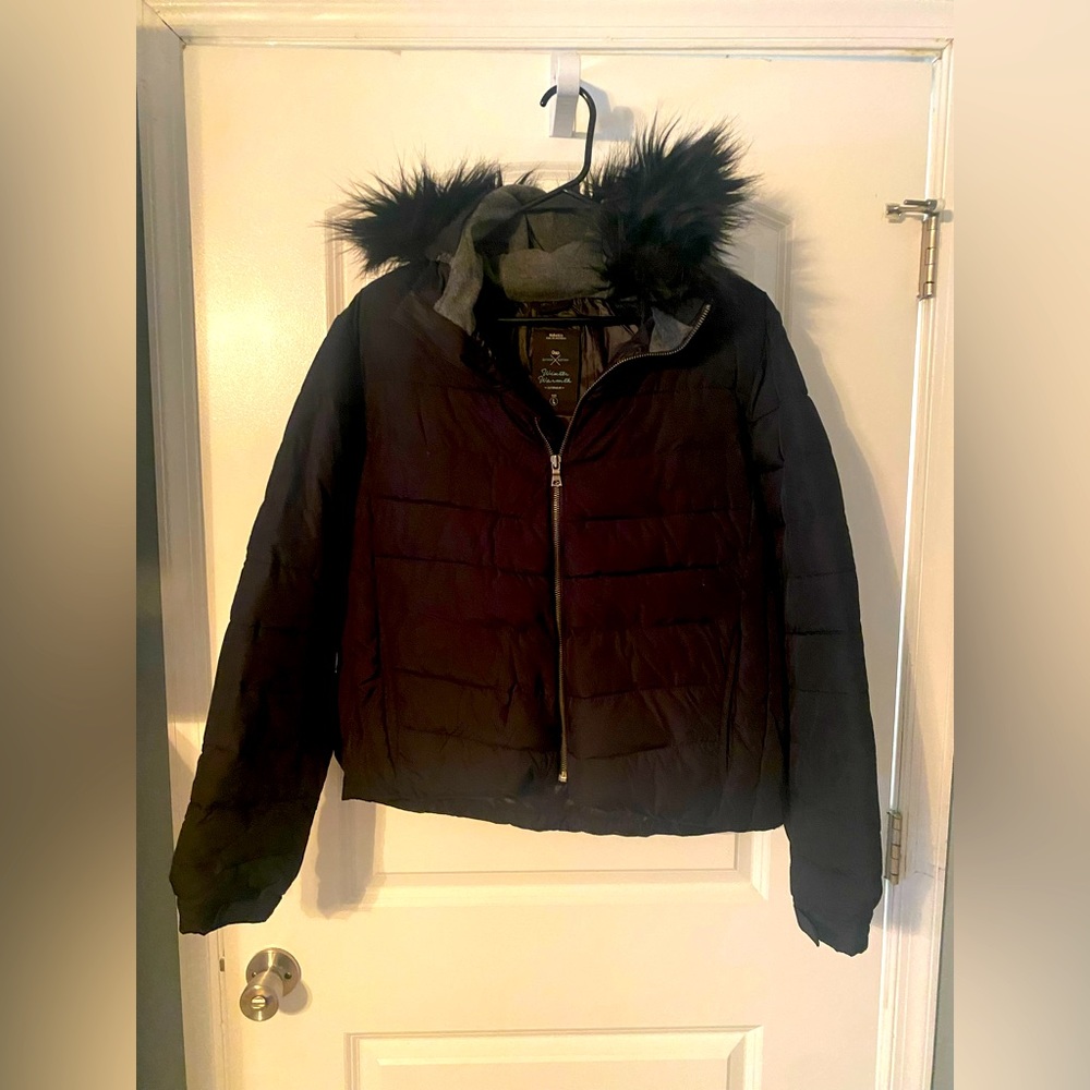 *2 for $15* Women’s Gap Winter Coat. Great Condition.